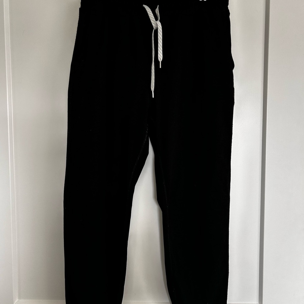 Vuori Black Track Pants with Elastic Waistband and Drawstring